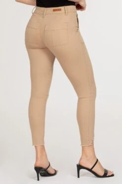 Women's Mid Rise Ankle Jean With Patch Pockets 25 Women's Mid Rise Ankle Jean With Patch Pockets -Wana Fashion Shop 1003675 615 0