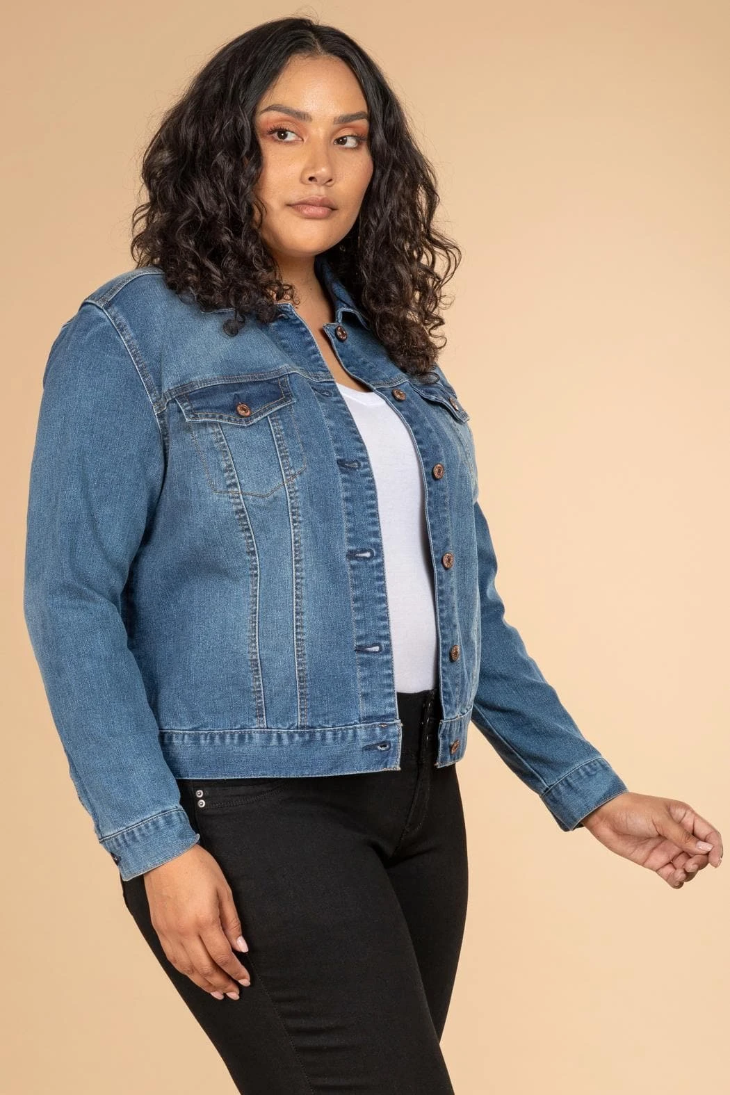 Women's Plus Size Cropped Denim Jacket 5 Women's Plus Size Cropped Denim Jacket - Image 3