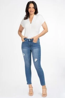 Women's Petite Vintage Dream High Rise Skinny Jean -Wana Fashion Shop 1003684 475 2 0d69713f e901 46fc b03f 906ff3b30a6c