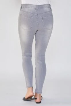 Women's Curvy Fit High Rise Skinny Sustainable Jean -Wana Fashion Shop 1008905 560 2