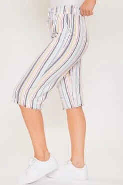 Women's Petite Linen Capri With Fray Hem -Wana Fashion Shop 1008950 102 0 1dbd389e b8db 4b46 af3f 19fd664958a3
