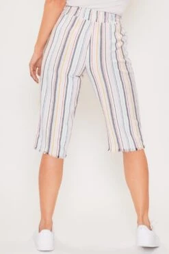 Women's Petite Linen Capri With Fray Hem -Wana Fashion Shop 1008950 102 2 ff88e94b 1a3e 4cde ae97 180ae85727a1