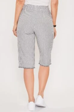Women's Petite Linen Capri With Fray Hem -Wana Fashion Shop 1008950 646 2 7c712508 3f6f 40b0 856f 6fcb1184eaa0