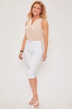 Women's Petite 1 Button Double Cuff Capri