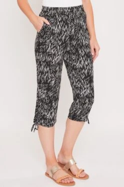 Women's Lifestyle High Rise Cropped Capri With Ruched Hem -Wana Fashion Shop 1008983 648 3 755d3834 77d5 436d 9d19 80baaaf44ea5