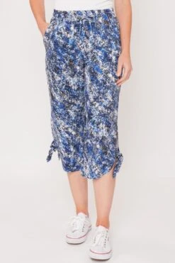 Women's Elastic Waist Capri Side Keyhole With Tie Hem -Wana Fashion Shop 1008991 651 3