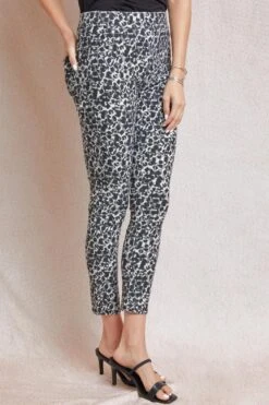 Women's High Rise Comfort Stretch Jegging -Wana Fashion Shop 1009021 650 1 88154d7b 26ef 41f8 861a 3e95f78c03fc