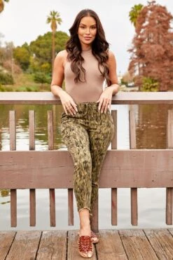 Women's Petite Dog Bite Hem Joggers 15 Women's Petite Dog Bite Hem Joggers -Wana Fashion Shop 1009028 672 0 826e8c0a 5ad4 4825 996a 24c52a35ed72