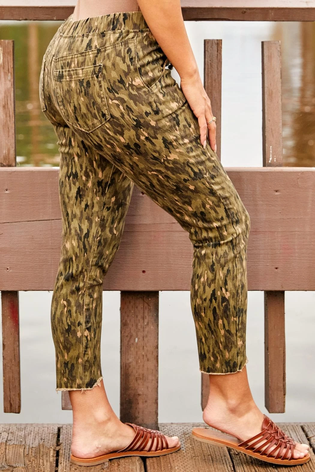 Women's Petite Dog Bite Hem Joggers 9 Women's Petite Dog Bite Hem Joggers - Image 7