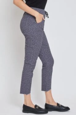 Women's Pull On Pants With Dog Bite Hem -Wana Fashion Shop 1009030 673 1 96268696 e6f1 41a1 a6f1 a7d05444267b