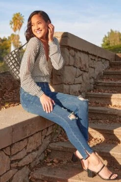 Women's Vintage 2 Button Ankle Jean With Side Slits -Wana Fashion Shop 1009062 280 3 788db144 2262 4a04 a306 a85ede95de44