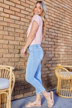 Women's High Rise Hi-Low Frayed Hem Cropped Jean -Wana Fashion Shop 1009114 068 2