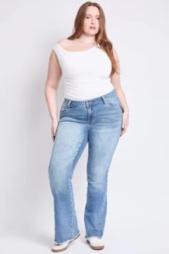 Women's Plus Low Rise Frayed Hem Flare Jeans