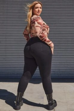 Women's Plus Essential Sustainable Skinny Jeans -Wana Fashion Shop EP60653 W37 LS4