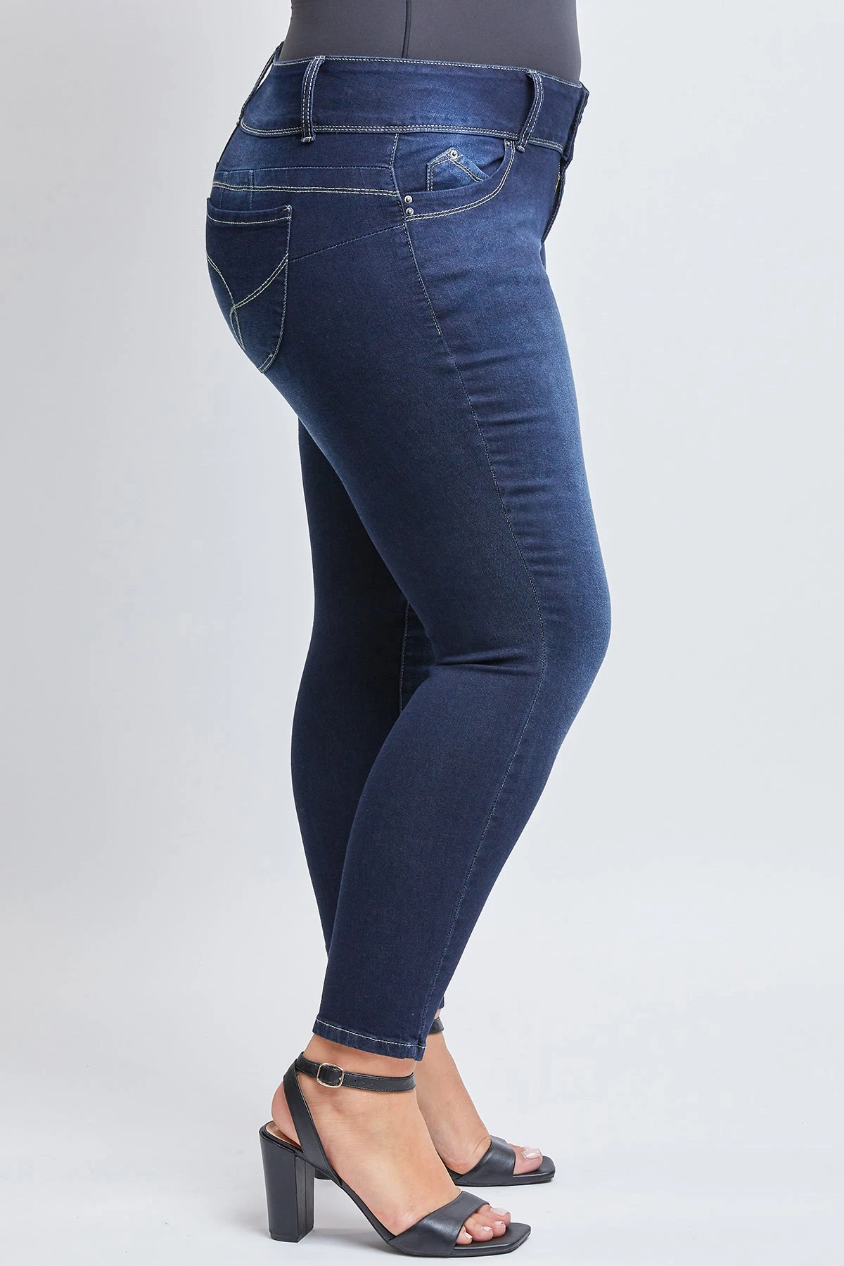 Women's Plus WannaBettaButt Skinny Jeans 5 Women's Plus WannaBettaButt Skinny Jeans - Image 3