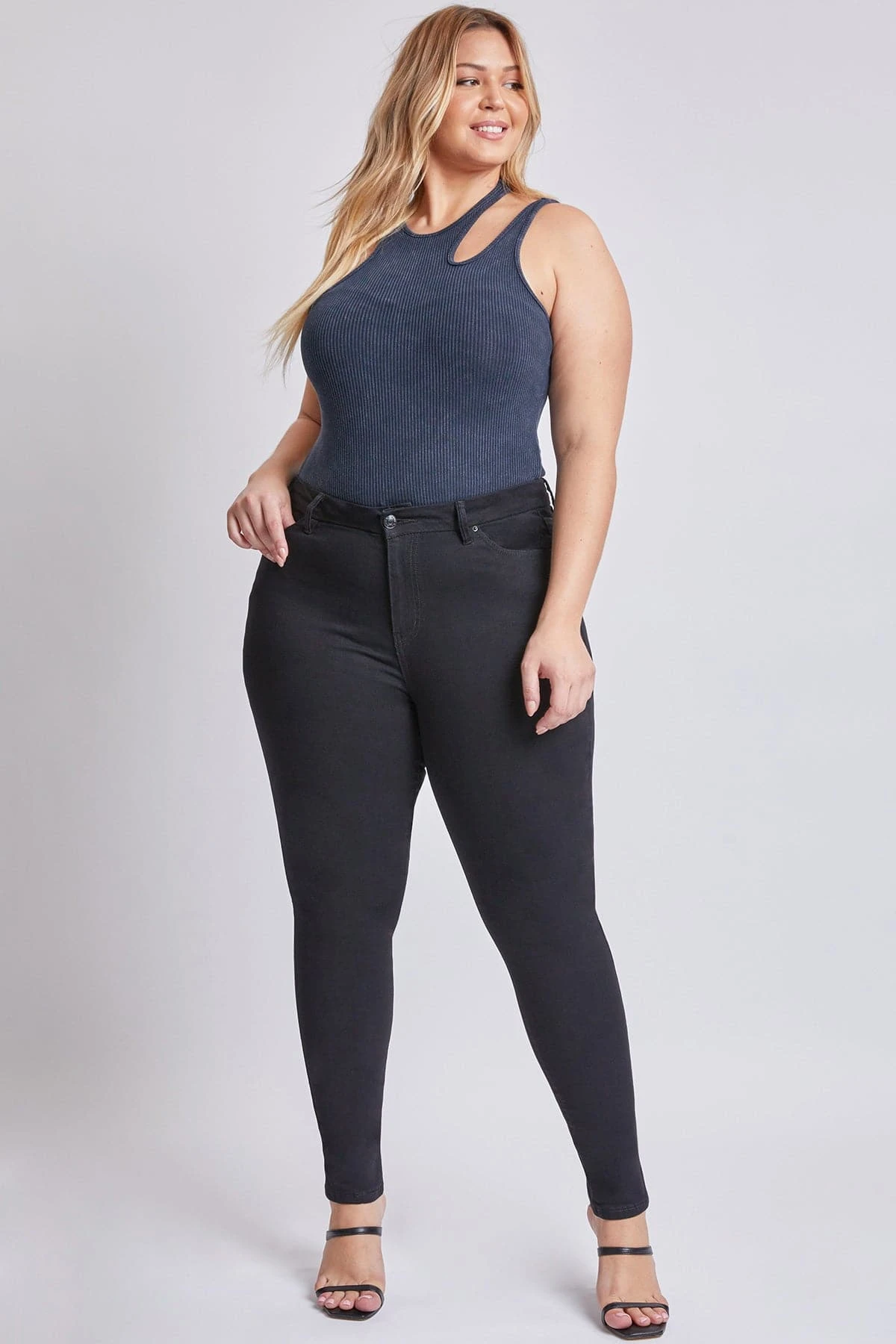 Women's Plus SizeSustainable Curvy FitSkinny Jeans 11 Women's Plus SizeSustainable Curvy FitSkinny Jeans - Image 9