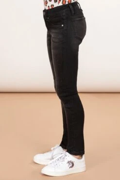 Girls Denim Skinny Jeans With Studs 8 Girls Denim Skinny Jeans With Studs -Wana Fashion Shop GP234246 W1080 3