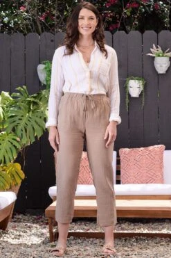 Women's Double Gauze Relaxed Fit Cropped Pant With Frayed Hem Deal -Wana Fashion Shop LOOK715