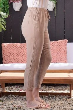 Women's Double Gauze Relaxed Fit Cropped Pant With Frayed Hem Deal -Wana Fashion Shop LOOK721