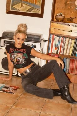 Women's Mid Rise Flap Pocket Belted Bootcut Jeans -Wana Fashion Shop P0209B126 08X 13 1