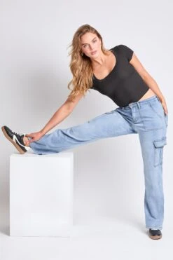 Women's High Rise Elastic Waist Cargo Straight Leg Jeans -Wana Fashion Shop P114762 36C 6