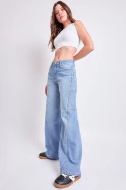 Women's High Rise Wide Leg Cargo Jeans -Wana Fashion Shop P201011 08L1 5