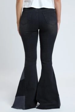 Women's Sustainable Block Panel Flare Jeans 24 Women's Sustainable Block Panel Flare Jeans -Wana Fashion Shop P77751N W02 3 ccf34afc 6536 412c 958c a048a20196c7