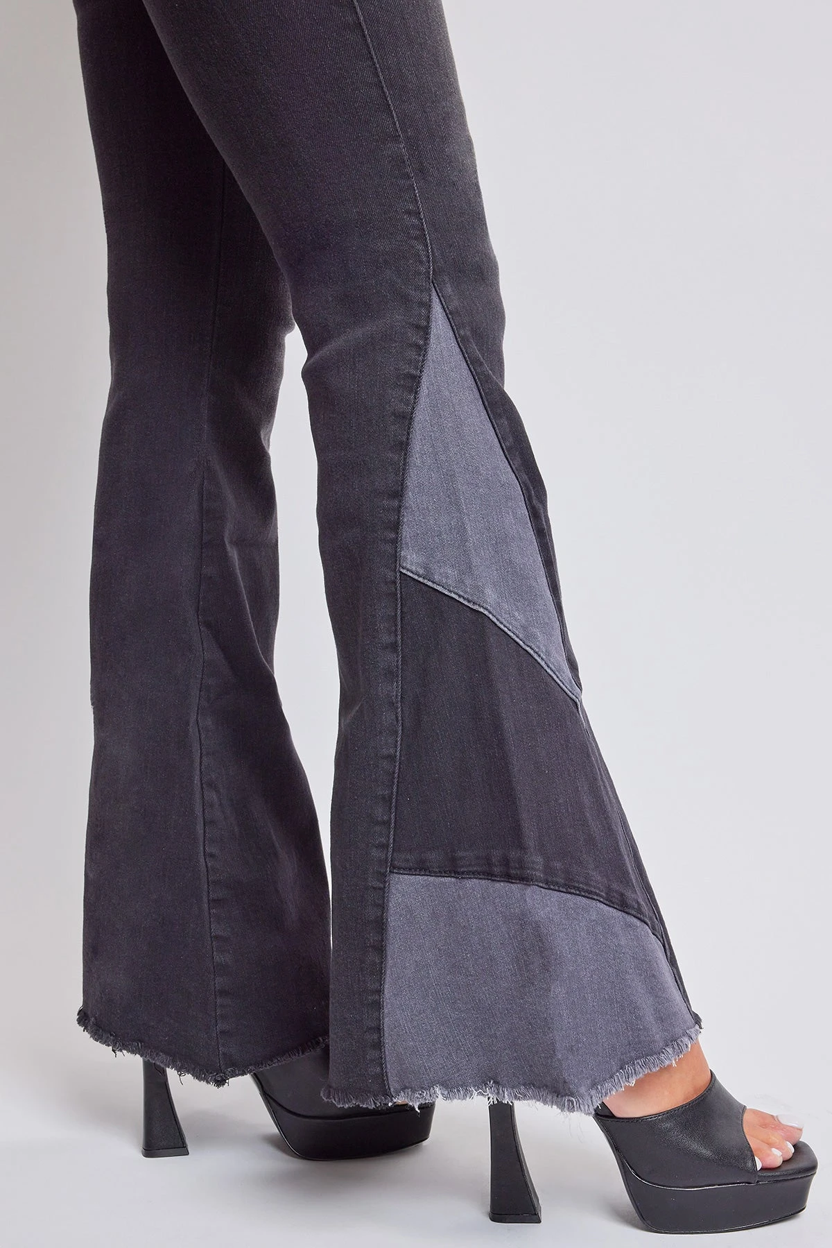 Women's Sustainable Block Panel Flare Jeans 7 Women's Sustainable Block Panel Flare Jeans - Image 5