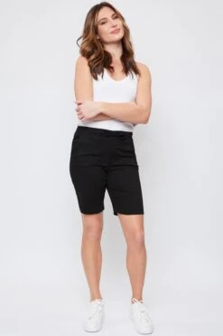 Women's Petite Elastic Bermuda With Fray Hem 26 Women's Petite Elastic Bermuda With Fray Hem -Wana Fashion Shop PM108921 BLACK 1
