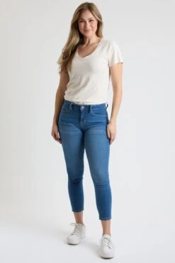 Women's Petite Sustainable High Rise Skinny Jeans