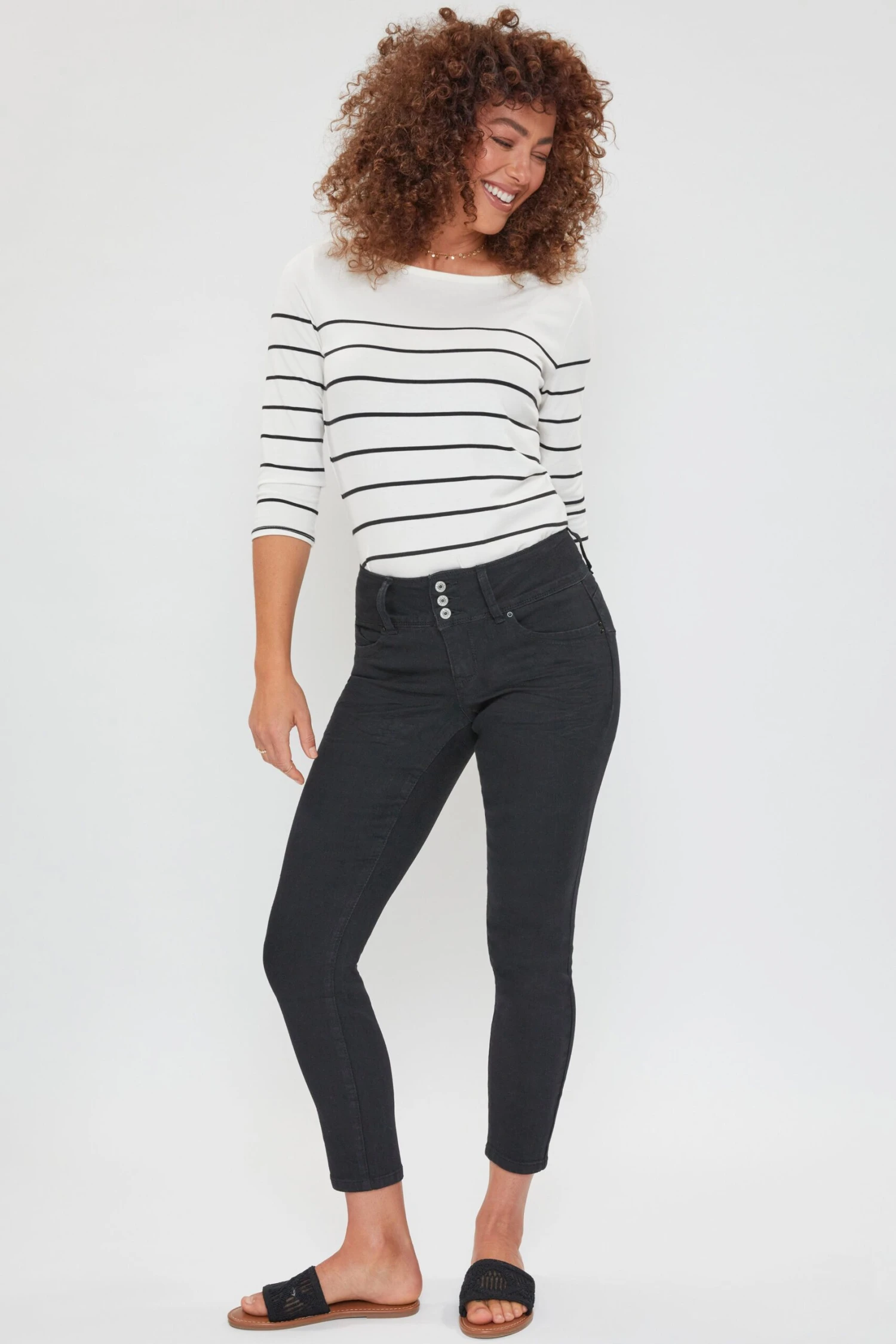 Women's Petite WannaBettaButt 3 Button Skinny Ankle Sustainable Jean 19 Women's Petite WannaBettaButt 3 Button Skinny Ankle Sustainable Jean - Image 17