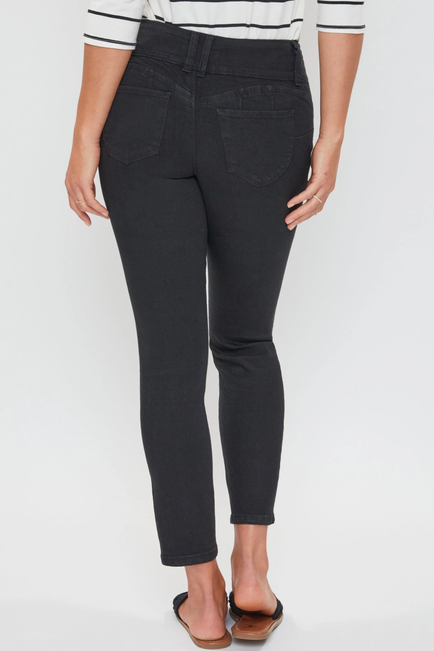 Women's Petite WannaBettaButt 3 Button Skinny Ankle Sustainable Jean 20 Women's Petite WannaBettaButt 3 Button Skinny Ankle Sustainable Jean - Image 18