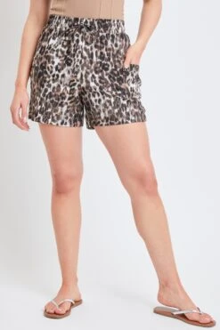 Women's Drawstring Waist Linen Shorts With Patch Pockets-Sale -Wana Fashion Shop S2651LN AN001 2