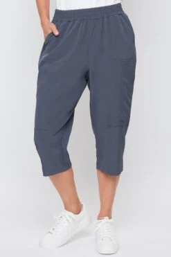 Women's Pull-On Capris With Big Pocket Detail -Wana Fashion Shop WC1106T1 GRAPH 2