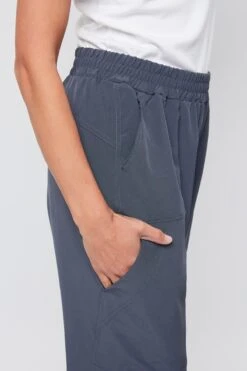 Women's Pull-On Capris With Big Pocket Detail -Wana Fashion Shop WC1106T1 GRAPH 4