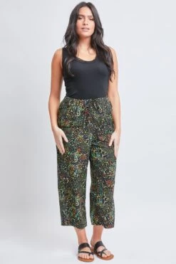 Women's Lifestyle Pull-On Capri W/ Flap Patch Pocket