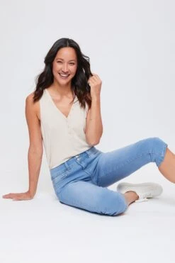 Women's Essential High Rise 2-Button Slim Stretch Capri -Wana Fashion Shop WC34941 L08 5