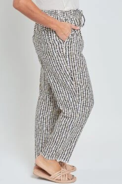 Women's Pull-On Relaxed Straight Leg Pant Fray Hem 13 Women's Pull-On Relaxed Straight Leg Pant Fray Hem -Wana Fashion Shop WF1196LN AB003 3