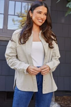 Women’s Oversized Shacket With Front Patch Pockets