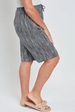 Women's Elastic Waist Bermuda With Big Patch Pockets -Wana Fashion Shop WM1088LN ST014 4