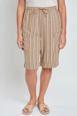 Women's Elastic Waist Bermuda With Big Patch Pockets -Wana Fashion Shop WM1088LN ST015 1