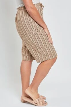 Women's Elastic Waist Bermuda With Big Patch Pockets -Wana Fashion Shop WM1088LN ST015 4