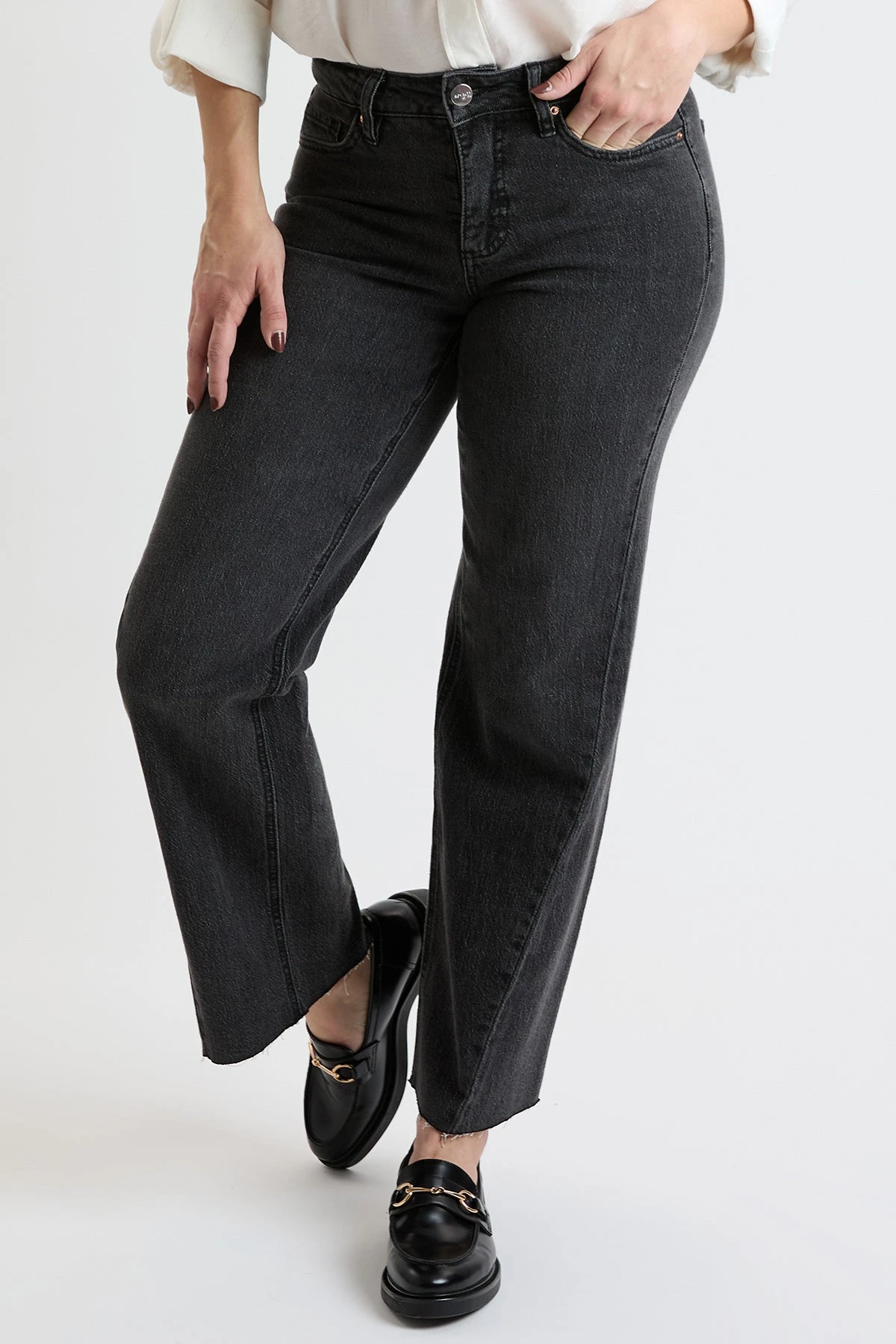 Women's High Rise Wide Leg Jeans With Angled Seam 10 Women's High Rise Wide Leg Jeans With Angled Seam - Image 8