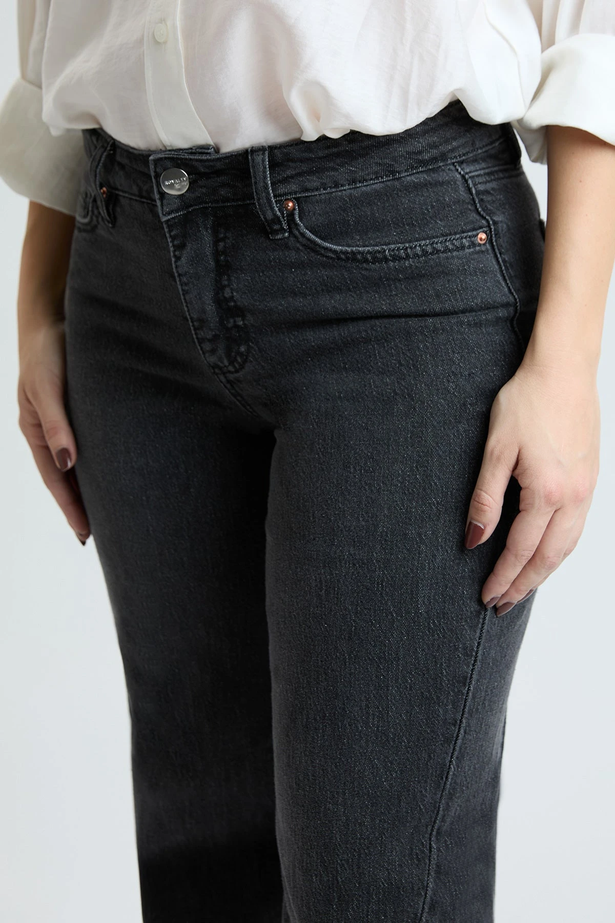 Women's High Rise Wide Leg Jeans With Angled Seam 11 Women's High Rise Wide Leg Jeans With Angled Seam - Image 9