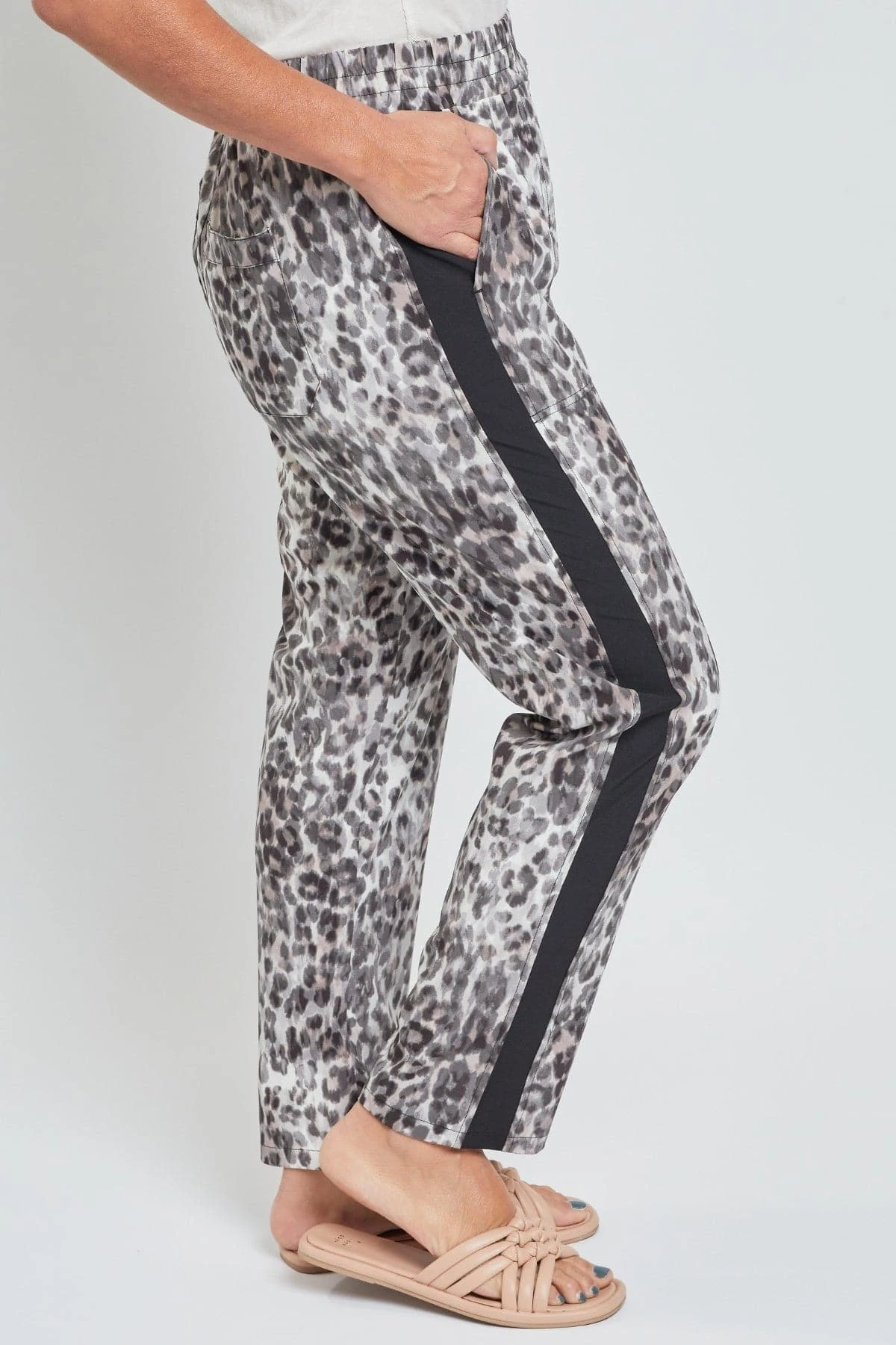 Women's Straight Leg Jogger 20 Women's Straight Leg Jogger - Image 18