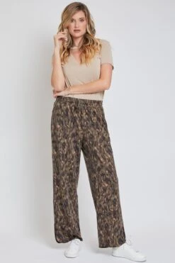 Women's Drawstring Wide Leg Pant With Side Slit