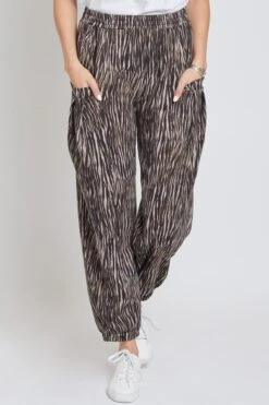 Women's Elastic Ballon Pant With Pockets -Wana Fashion Shop WP1088FR AN006 8