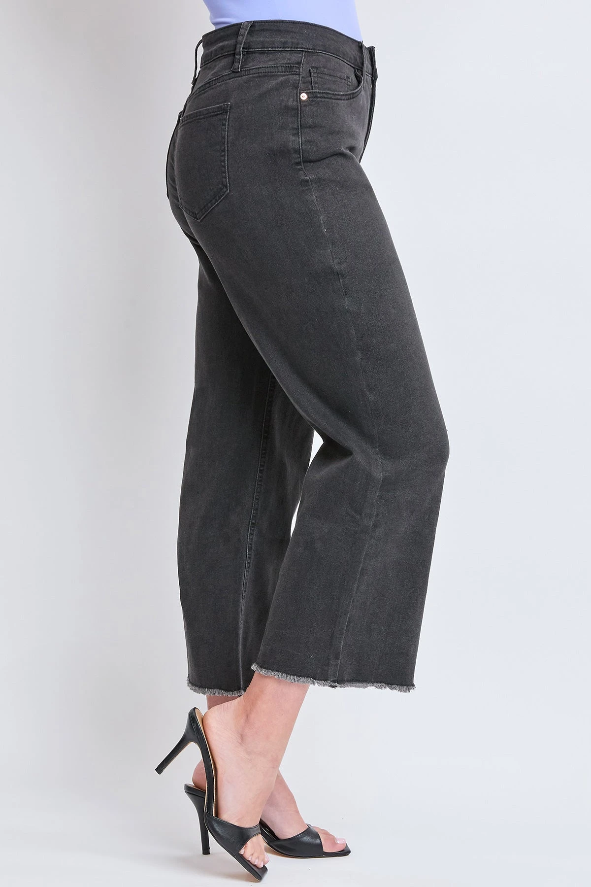 Women's High Rise Wide Leg Crop Raw Hem Jean 6 Women's High Rise Wide Leg Crop Raw Hem Jean - Image 4