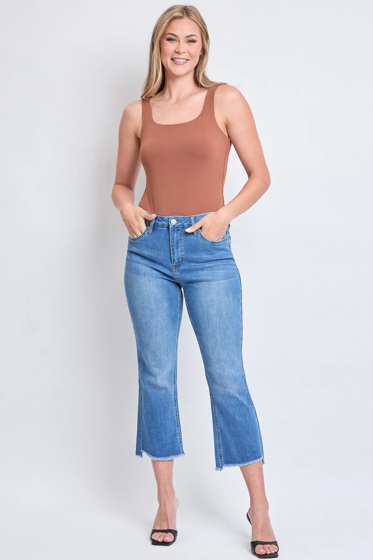 Women's Curvy Fit High Rise Hi-Lo Frayed Hem Jean 15 Women's Curvy Fit High Rise Hi-Lo Frayed Hem Jean - Image 13