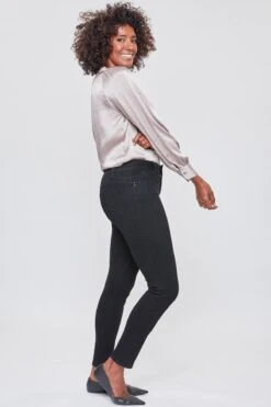 Women's WannaBettaButtMid Rise Regular Hem Skinny Sustainable Jean -Wana Fashion Shop WP998765N W37 2